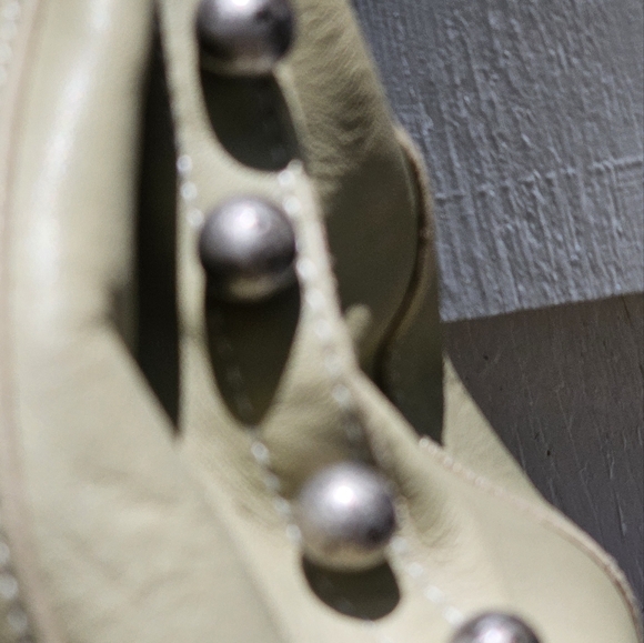 Lamarthe beige leather shoulder bag - Picture 7 of 14